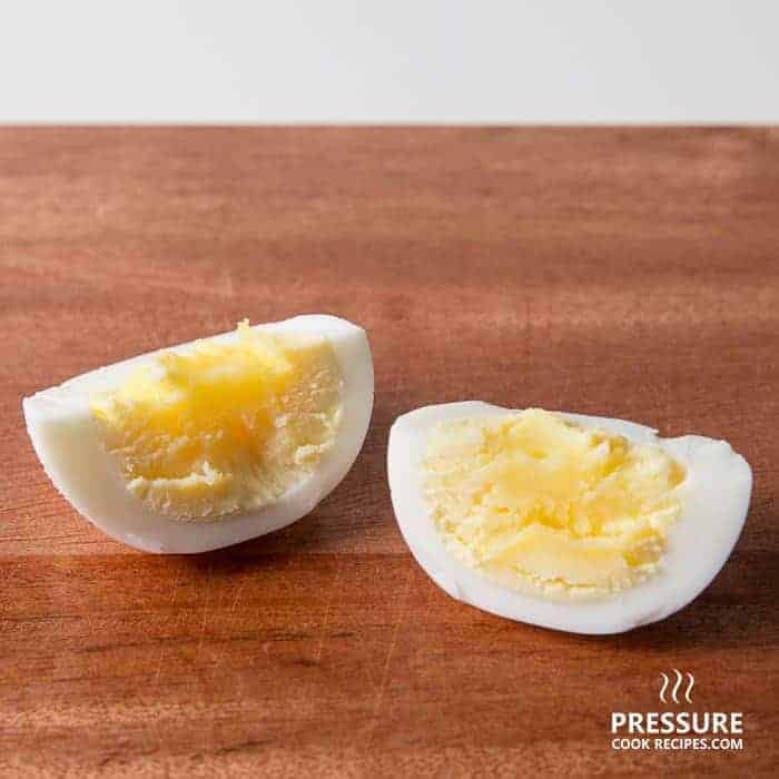 12 minutes pressure cooker hard boiled egg pressurecookrecipes.com
