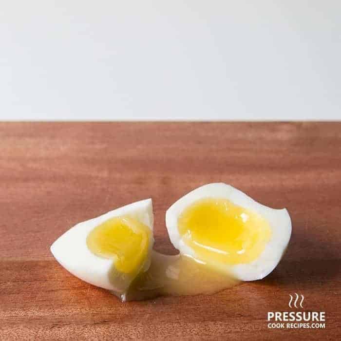 5 minutes pressure cooker perfect soft boiled egg pressurecookrecipes.com