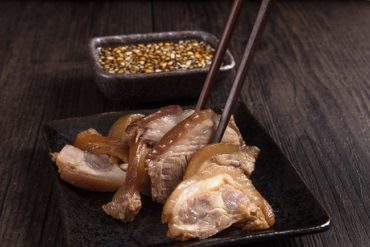 Pressure Cooker Chinese Recipes: Taiwanese Braised Pork Hock in Pressure Cooker