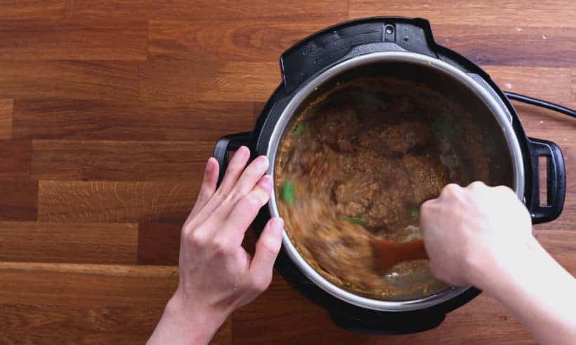 Easy Beef Rendang: reduce beef rendang in Instant Pot until desired thickness  #AmyJacky #InstantPot #PressureCooker #recipe