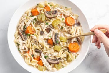 instant pot chicken noodle soup | chicken noodle soup instant pot | pressure cooker chicken noodle soup