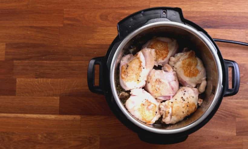 Pressure Cooker Chicken Pasta: add browned chicken thighs in Instant Pot Pressure Cooker  #AmyJacky #InstantPot #PressureCooker #recipes #pasta #chicken