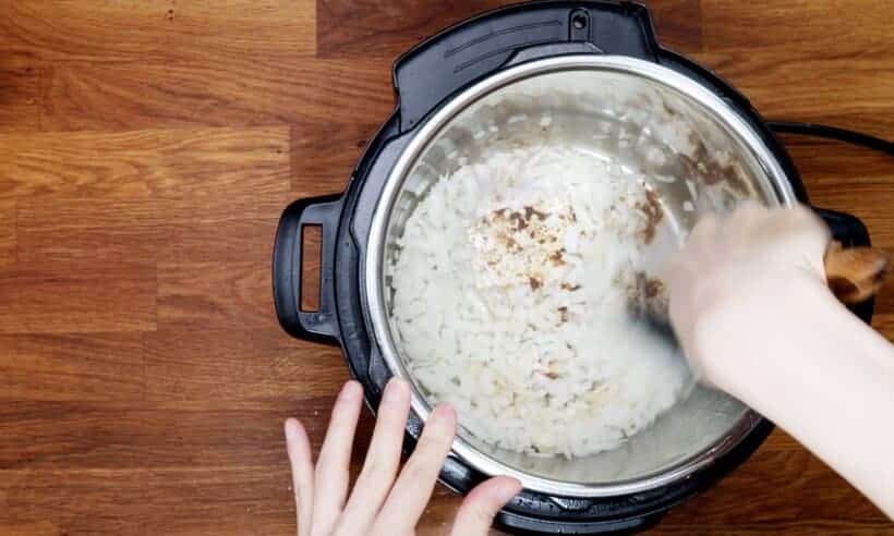 saute onions in Instant Pot  #AmyJacky #InstantPot #recipe